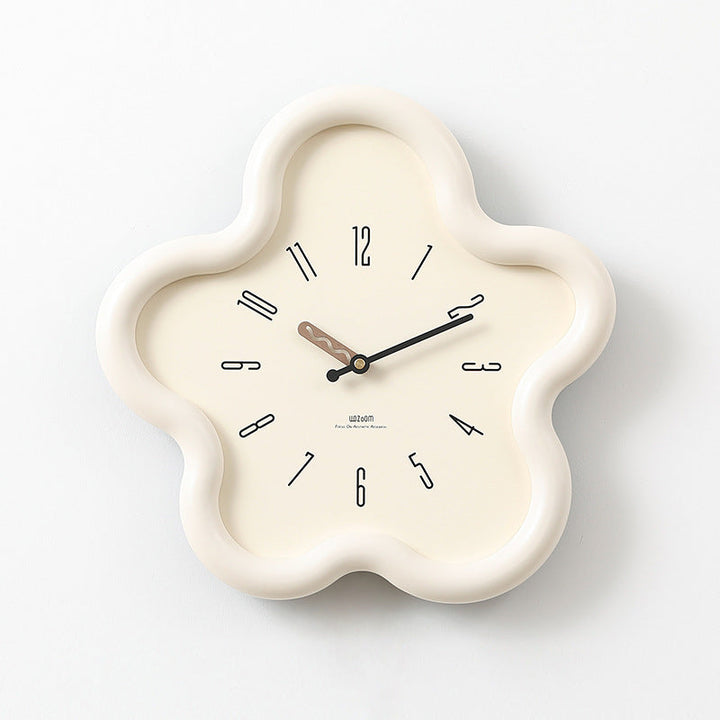 3D Bloom Pendulum Clock for Whisper-Quiet Environment