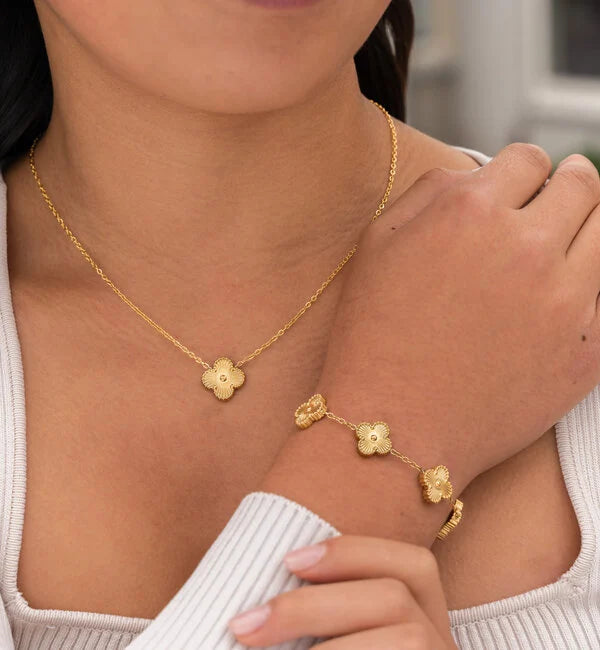 Clover Shape Jewelry Set Necklace and Earrings Jewelry Set